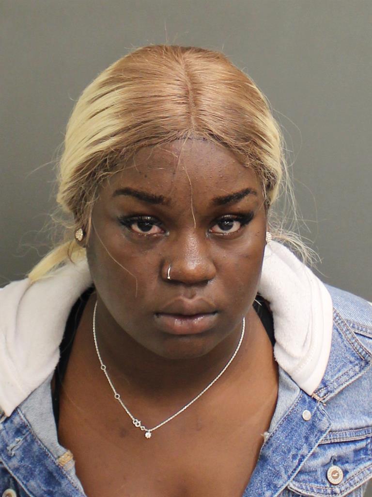  NIQUIRIA A WALLACE Mugshot / County Arrests / Orange County Arrests