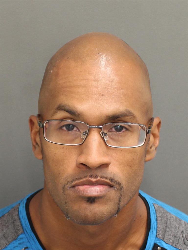  ELLIOT JOSE ORTIZ Mugshot / County Arrests / Orange County Arrests