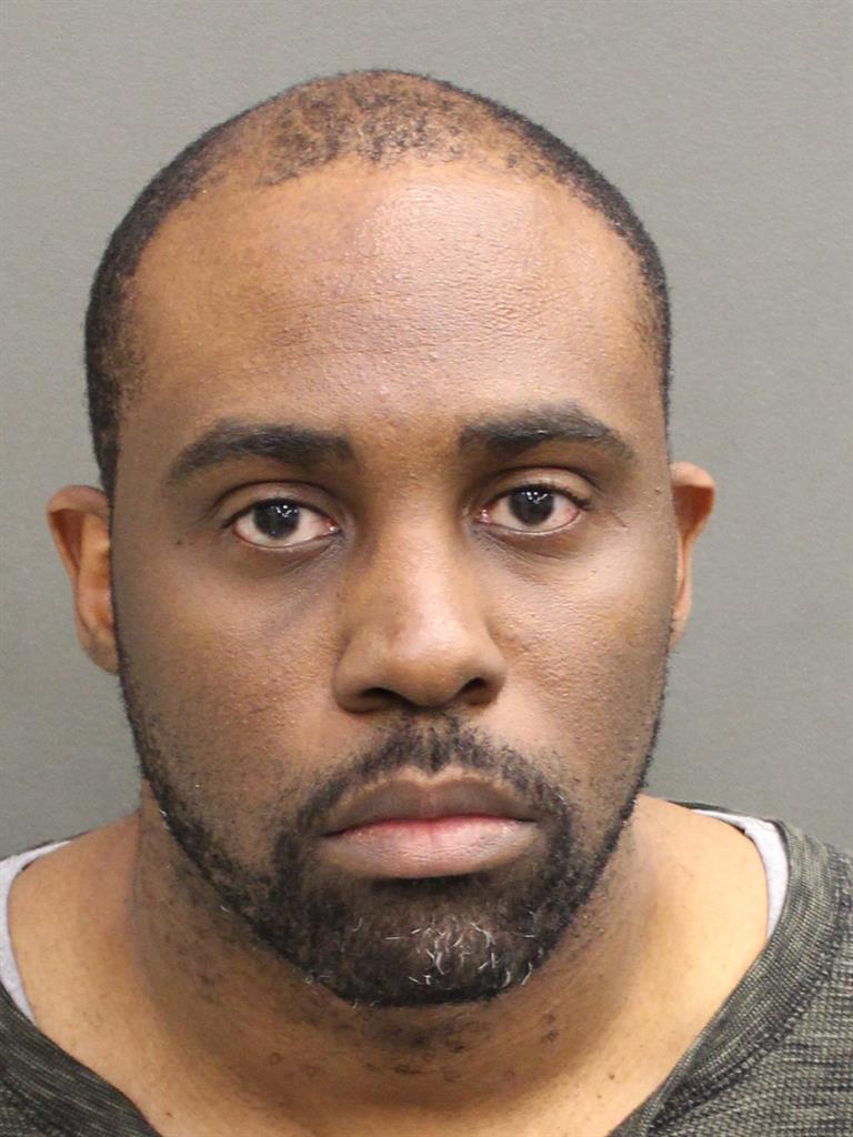  DEVON EARL MAXWELL Photo Image