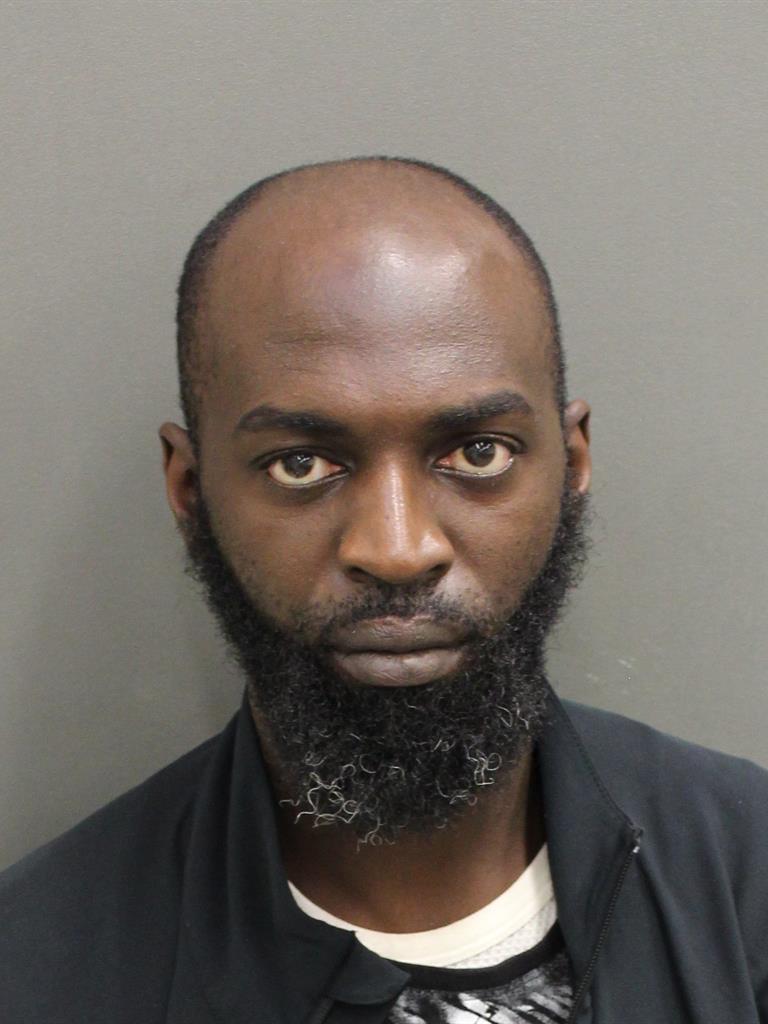  WALTER BEN JR FAVORS Mugshot / County Arrests / Orange County Arrests