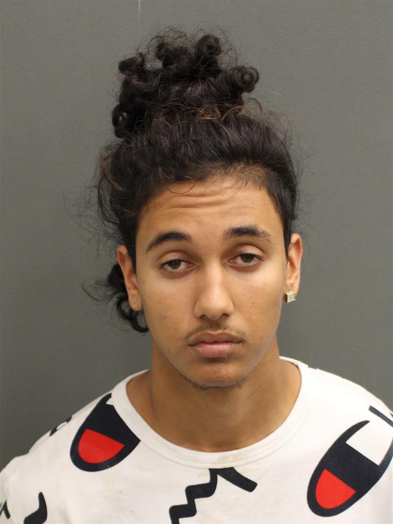  DARIEL GUARIONEX MOQUETE Photo Image