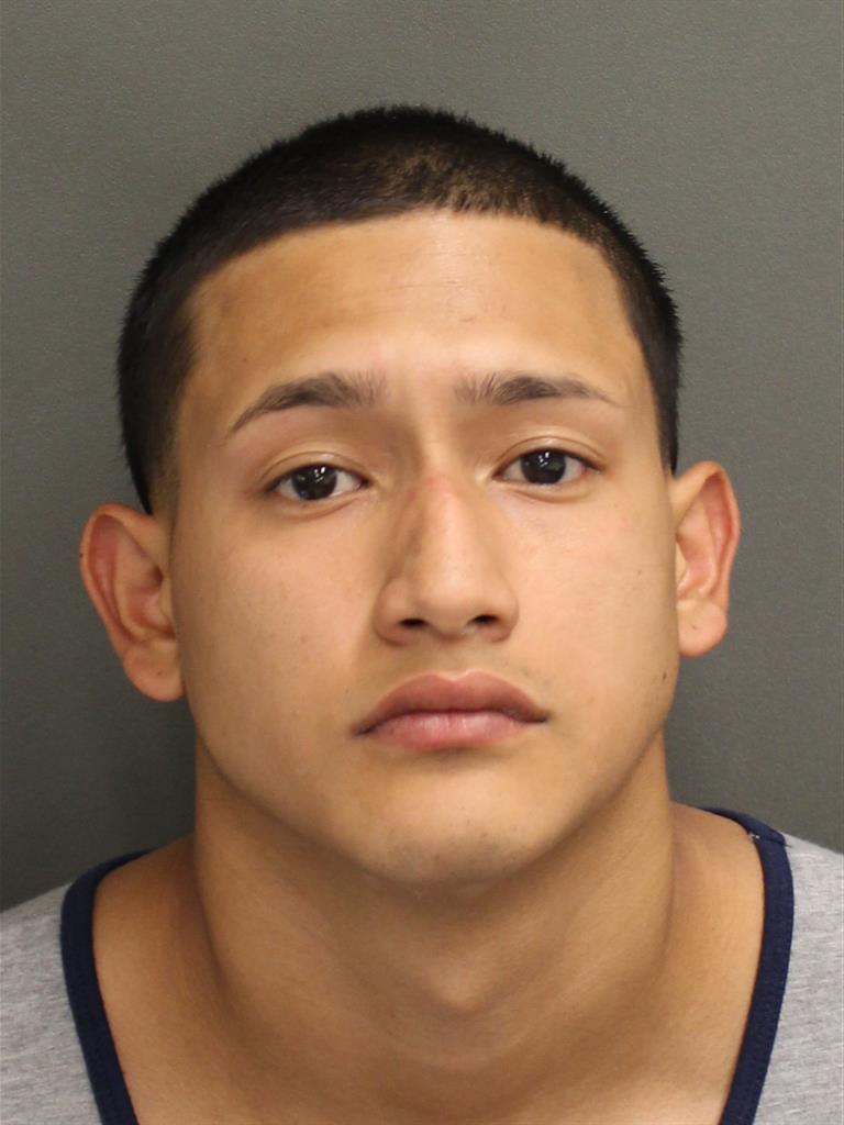  CHRISTIAN ROBERTO LEON Photo Image