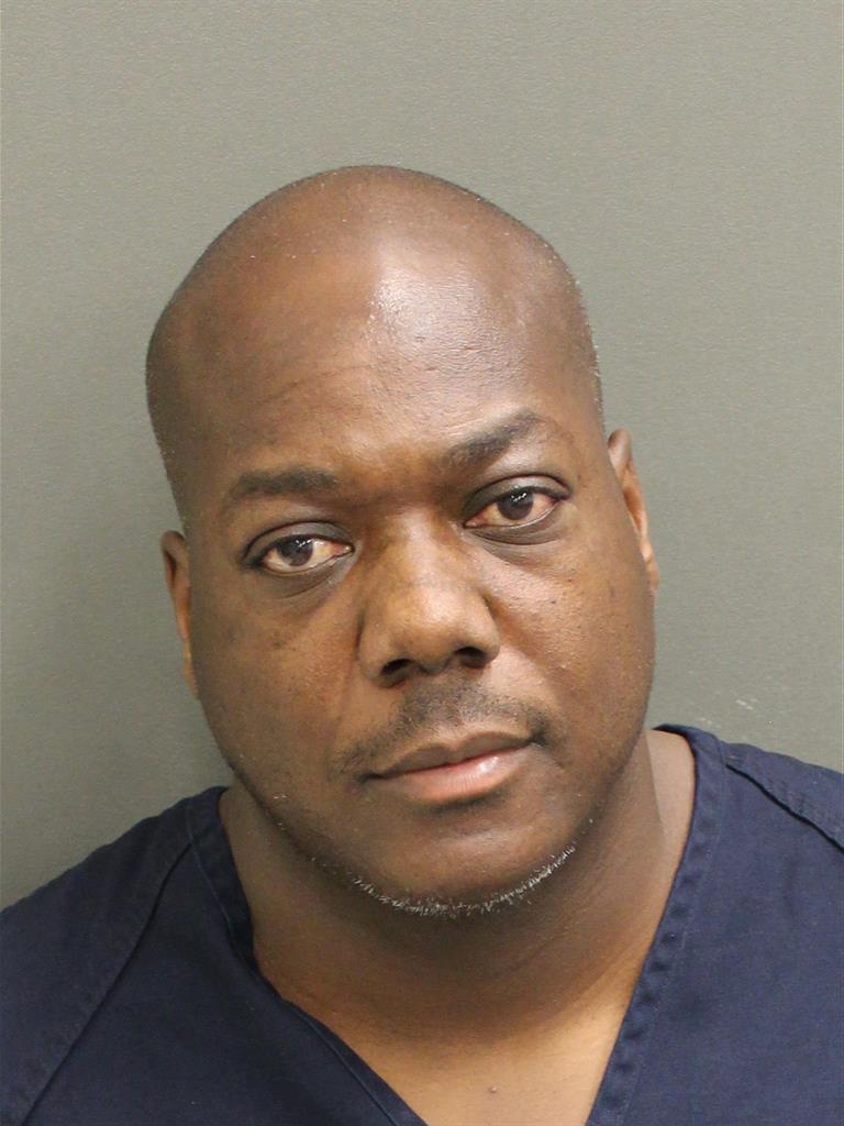  ANDREW MILLS Photo Image