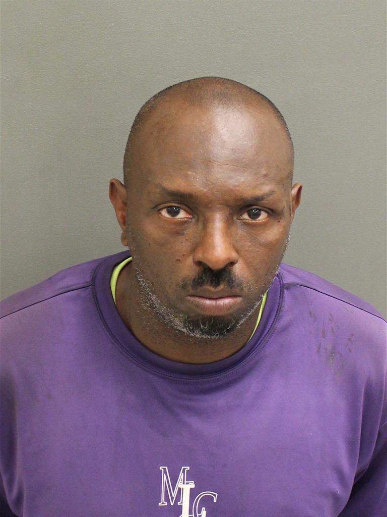  TERENCE DAVIS Photo Image