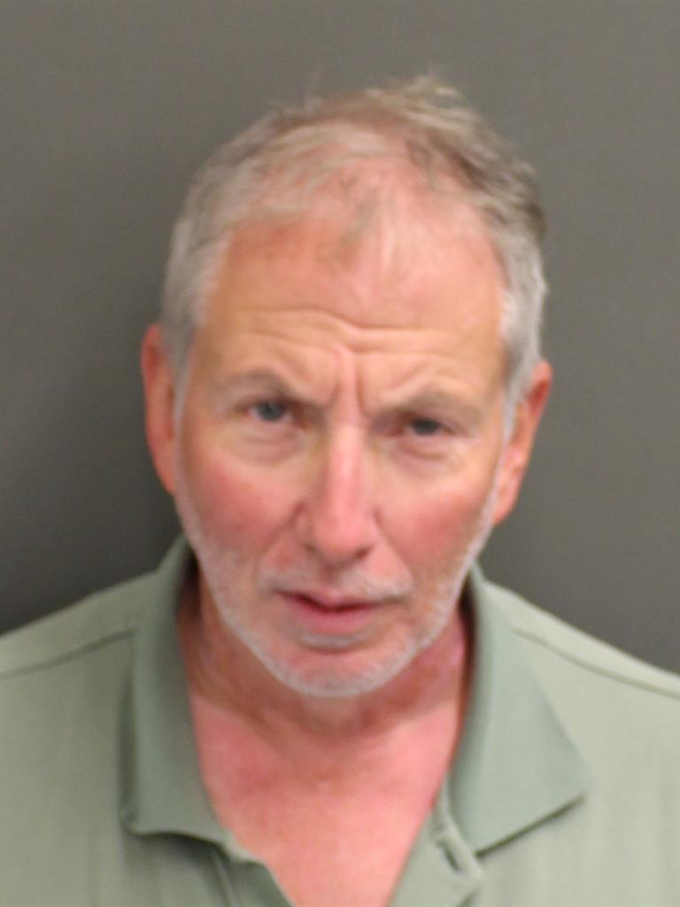  KEVIN BARRY MACARTHUR Mugshot / County Arrests / Orange County Arrests