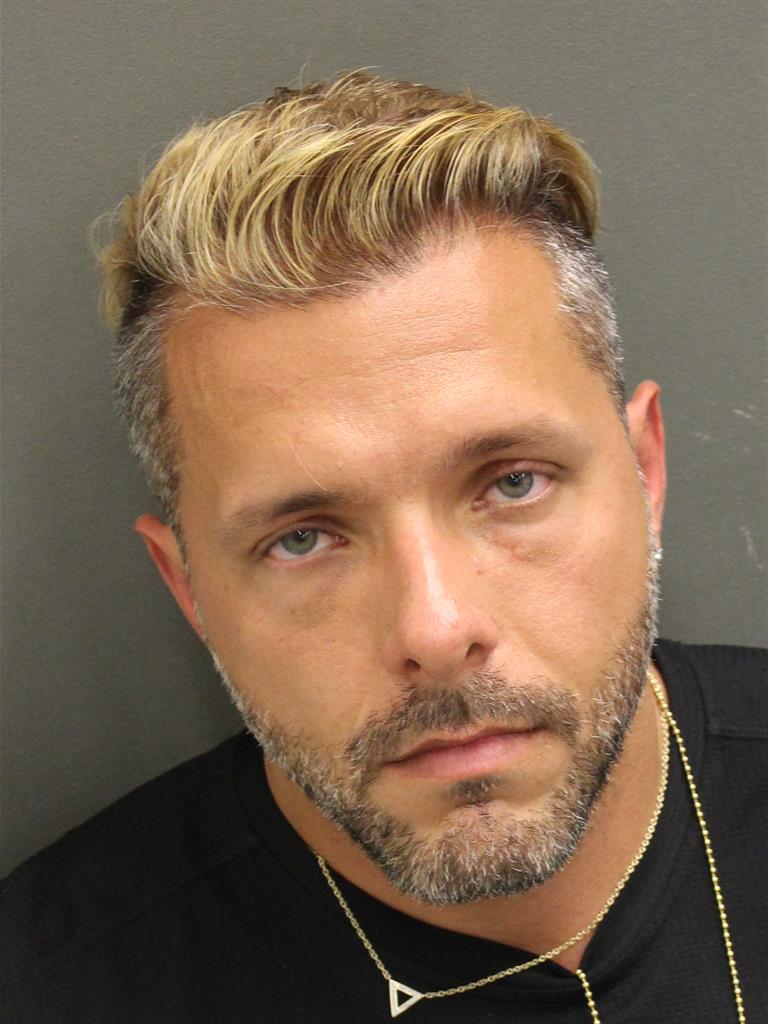  JUAN PEREIRA Photo Image