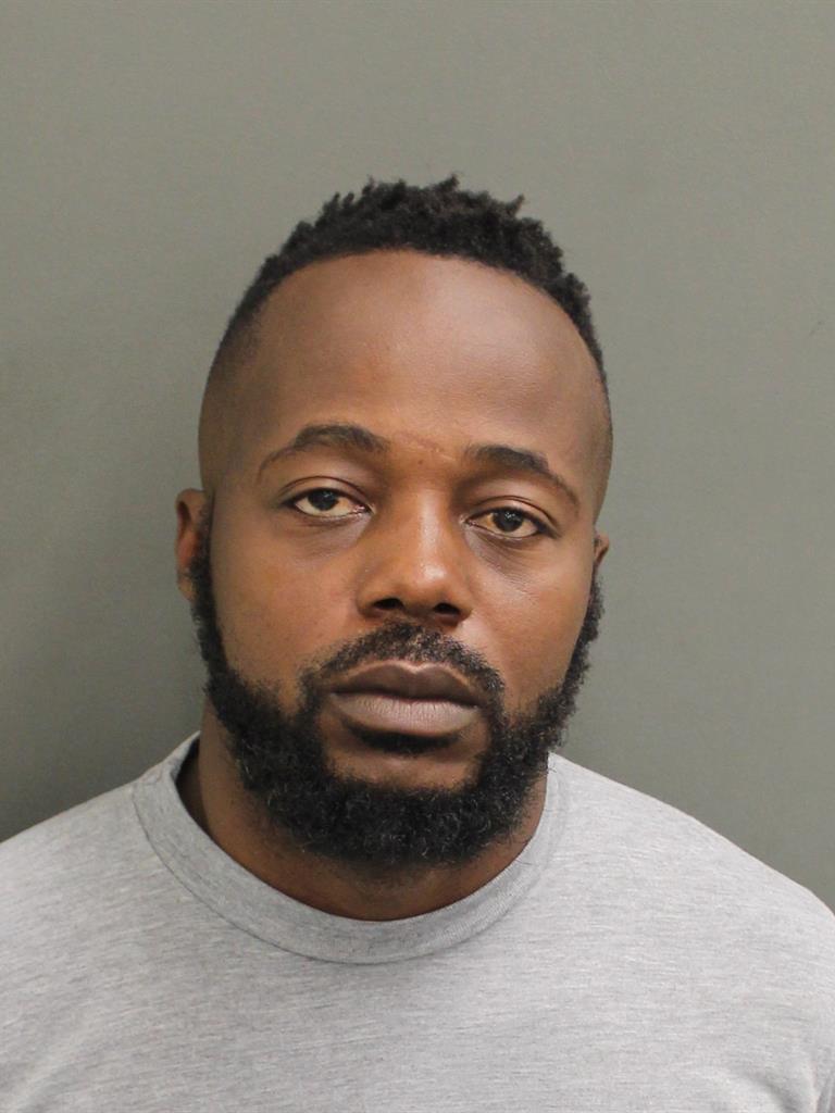  WILLIE ANTONIO RICHARDS Mugshot / County Arrests / Orange County Arrests