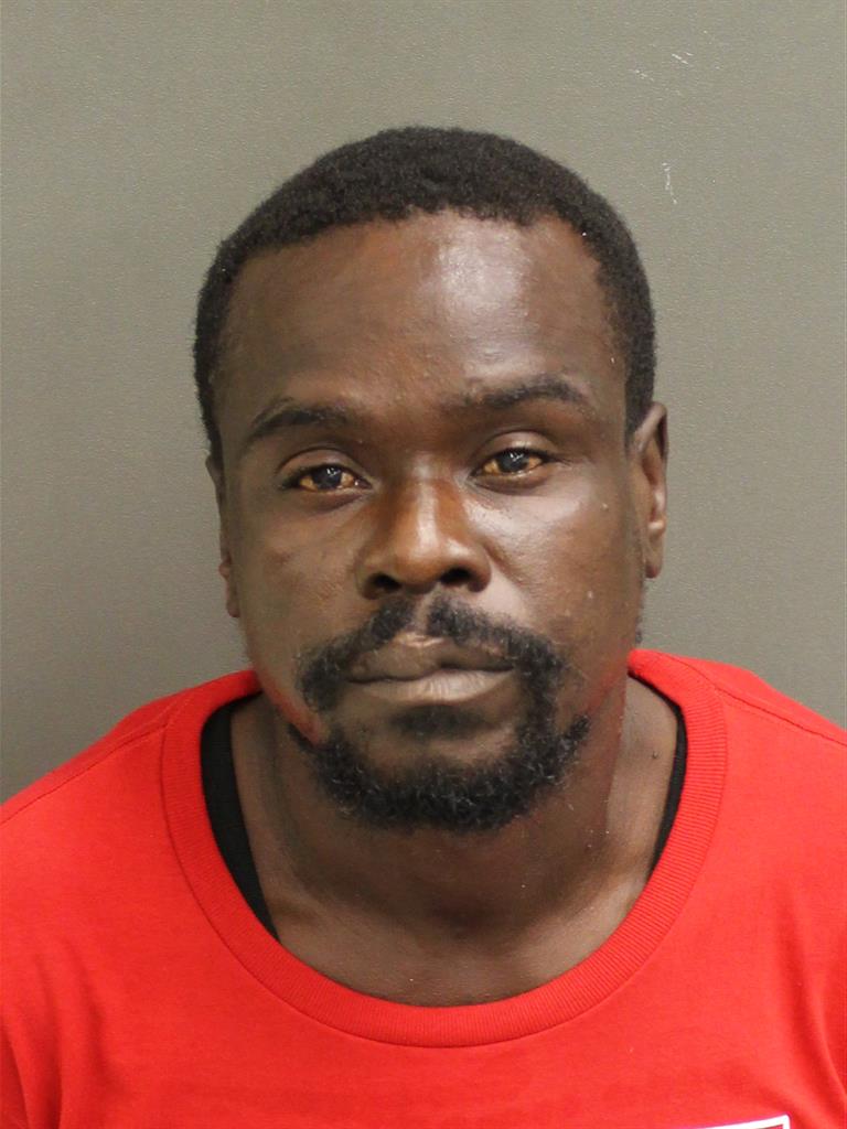  RECALDO S CLAXTON Mugshot / County Arrests / Orange County Arrests