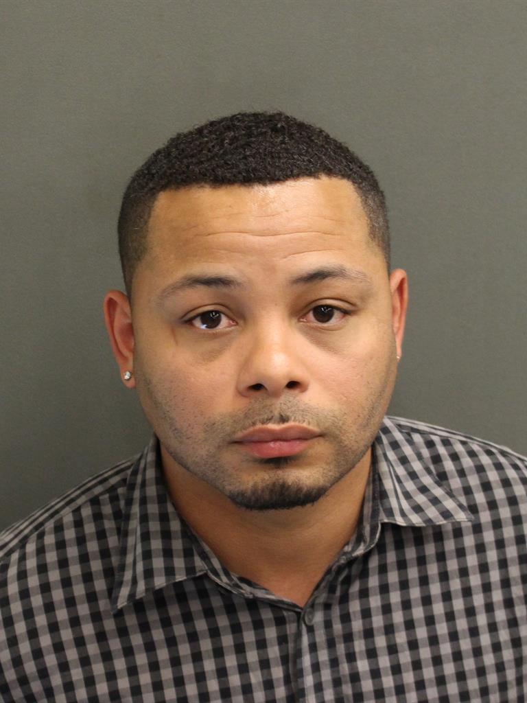  TRAVIS WELLS Mugshot / County Arrests / Orange County Arrests