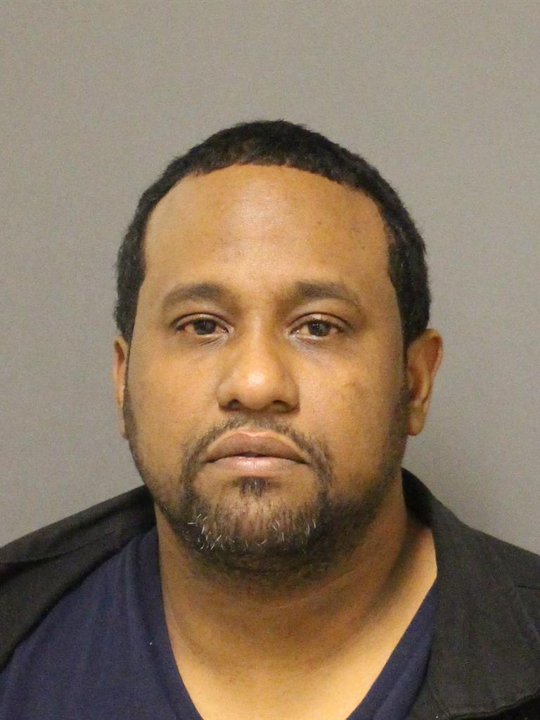  WILLY CASTANO Photo Image