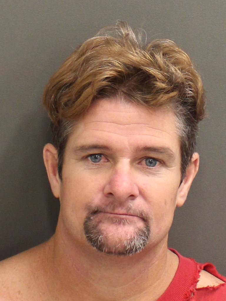  WILLIAM LLOYD HUTCHINSON Mugshot / County Arrests / Orange County Arrests