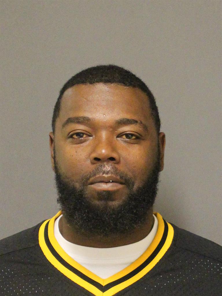  BARKEE DEWAN MULLER Photo Image