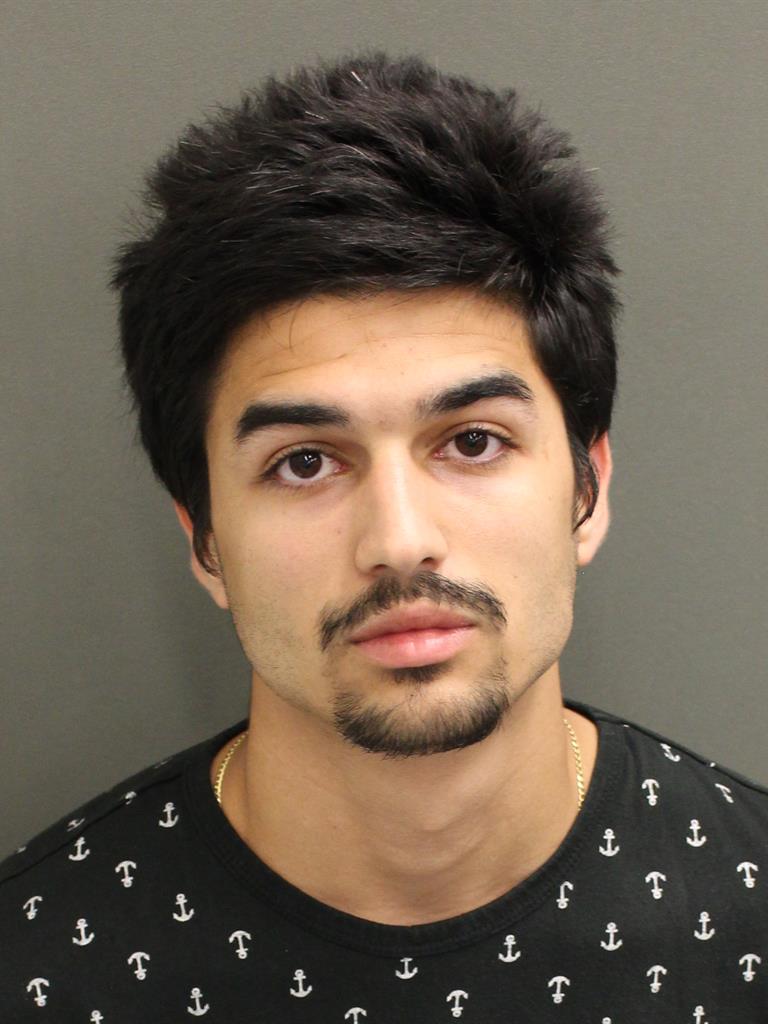  ROBERTO JAVIER SALGUEROGUTIERREZ Mugshot / County Arrests / Orange County Arrests