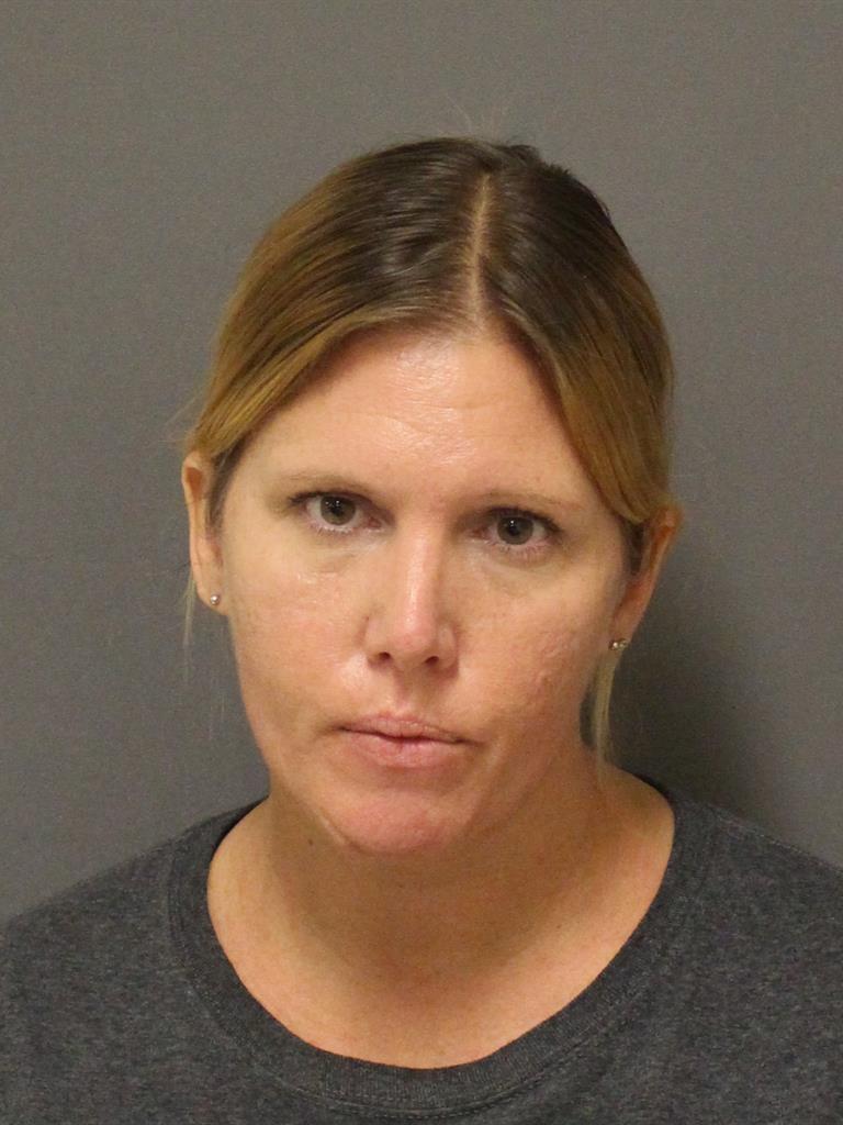  KELLY LAUREN BARROW Photo Image