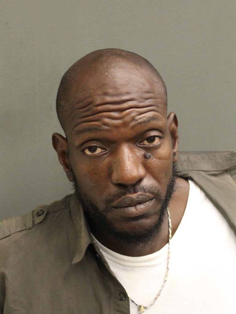  BAKARI XAVIER EDWARDS Mugshot / County Arrests / Orange County Arrests