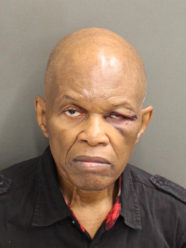  CLAUDE BOBBITT Photo Image