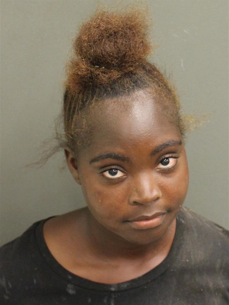  SHANTIA RENAE WARREN Mugshot / County Arrests / Orange County Arrests