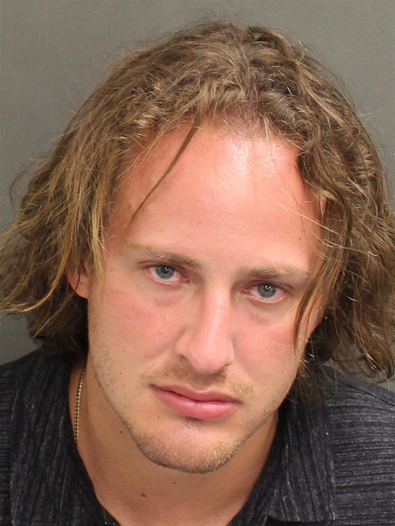  GUSTAVO PATINODUQUE Photo Image