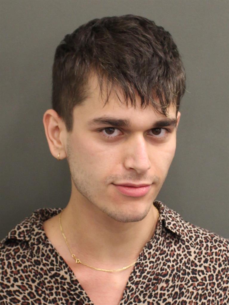  LEANDRO REGIS BIARRIETA Photo Image