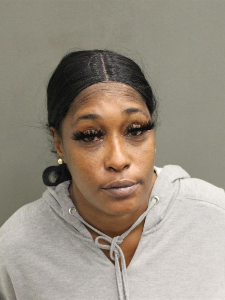  ARIEL VERNEE TUCKER Photo Image