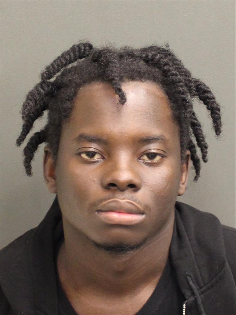  CHRIS SAINTANGE Photo Image