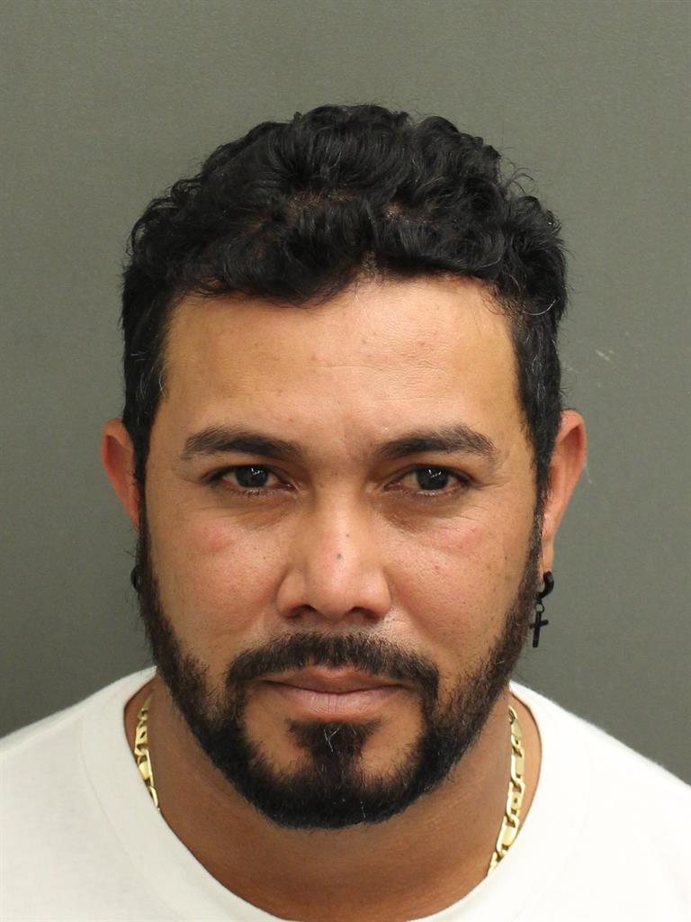  LESTER GUSTAVO GUIFARROMATUTE Photo Image