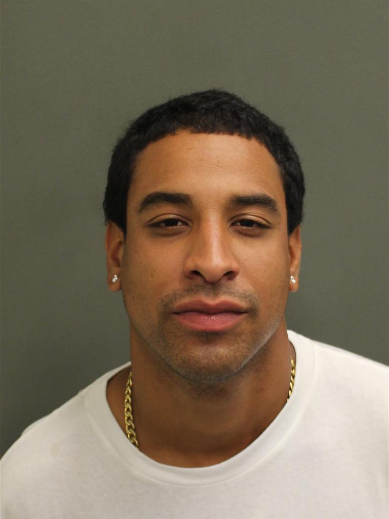  CARLOS JUNIOR MARTINEZ Mugshot / County Arrests / Orange County Arrests