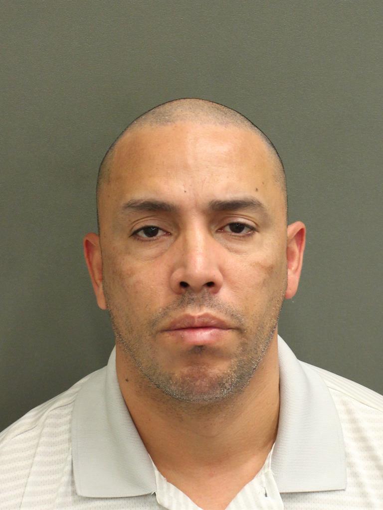  EDUARDO VELEZ Photo Image