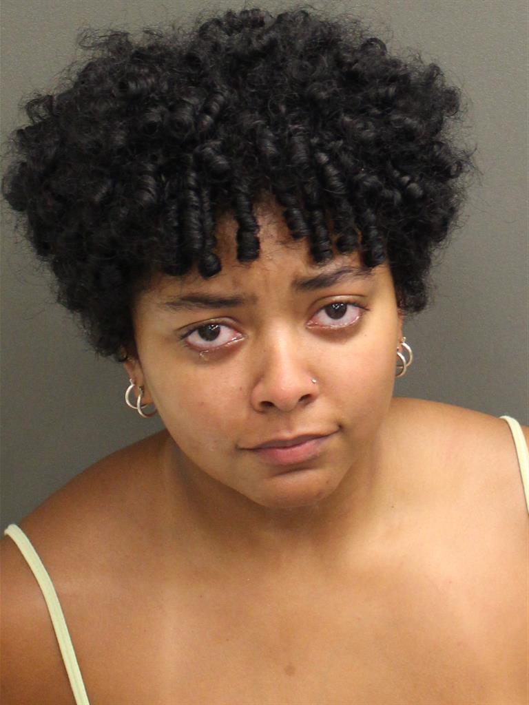  AMELIA LYNN VASQUEZ Mugshot / County Arrests / Orange County Arrests