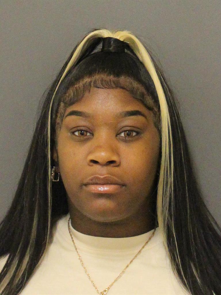  MARQUESHIA LEENAI DEAN Photo Image