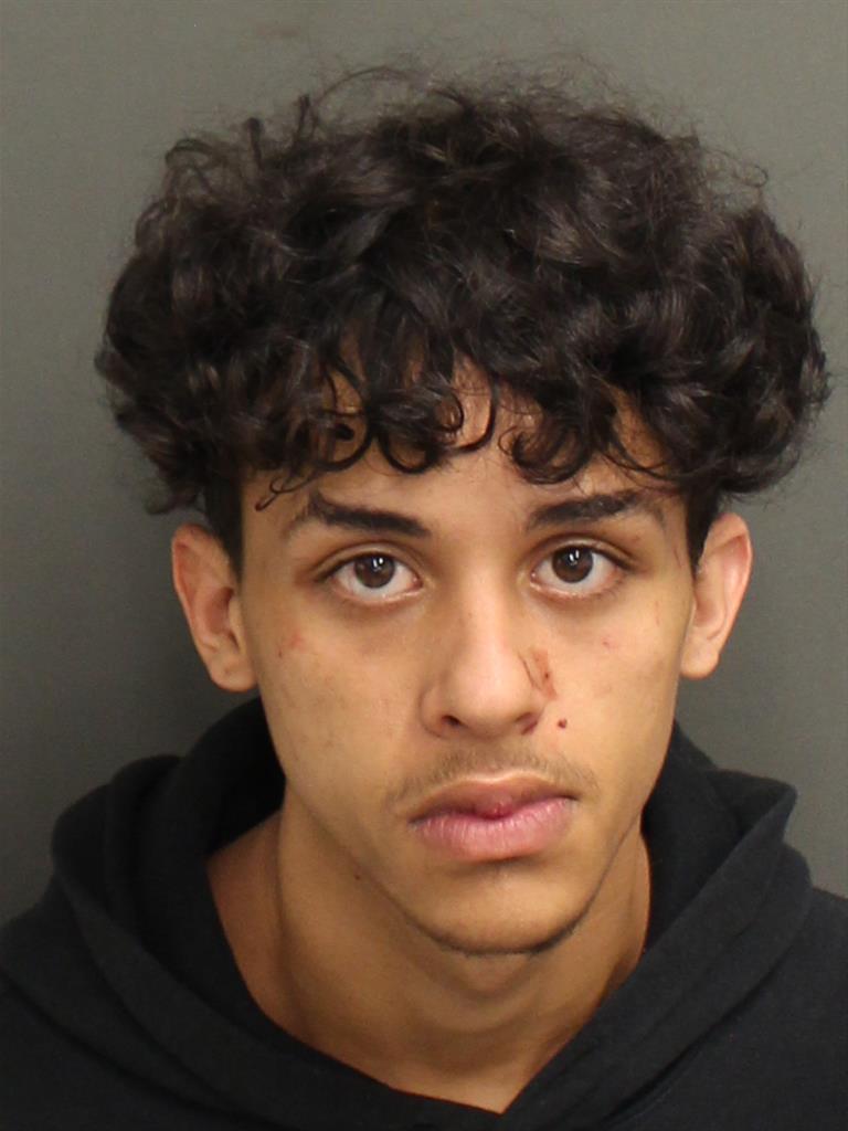  YADDYEL OMAR ROBLES JIMENEZ Photo Image