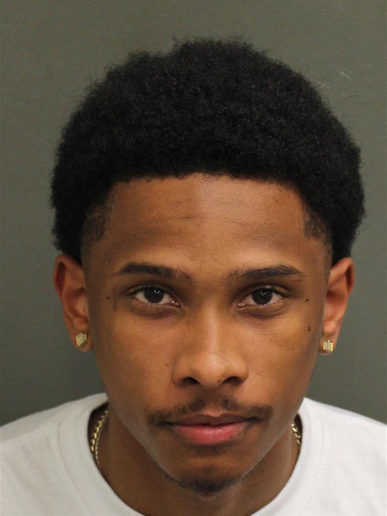  TRAVEON LAMAR ROBERTS Photo Image