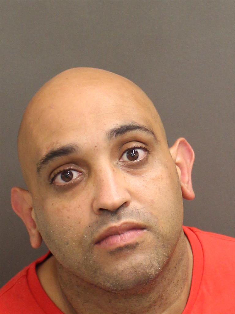  ROLANDO BRICENO Photo Image