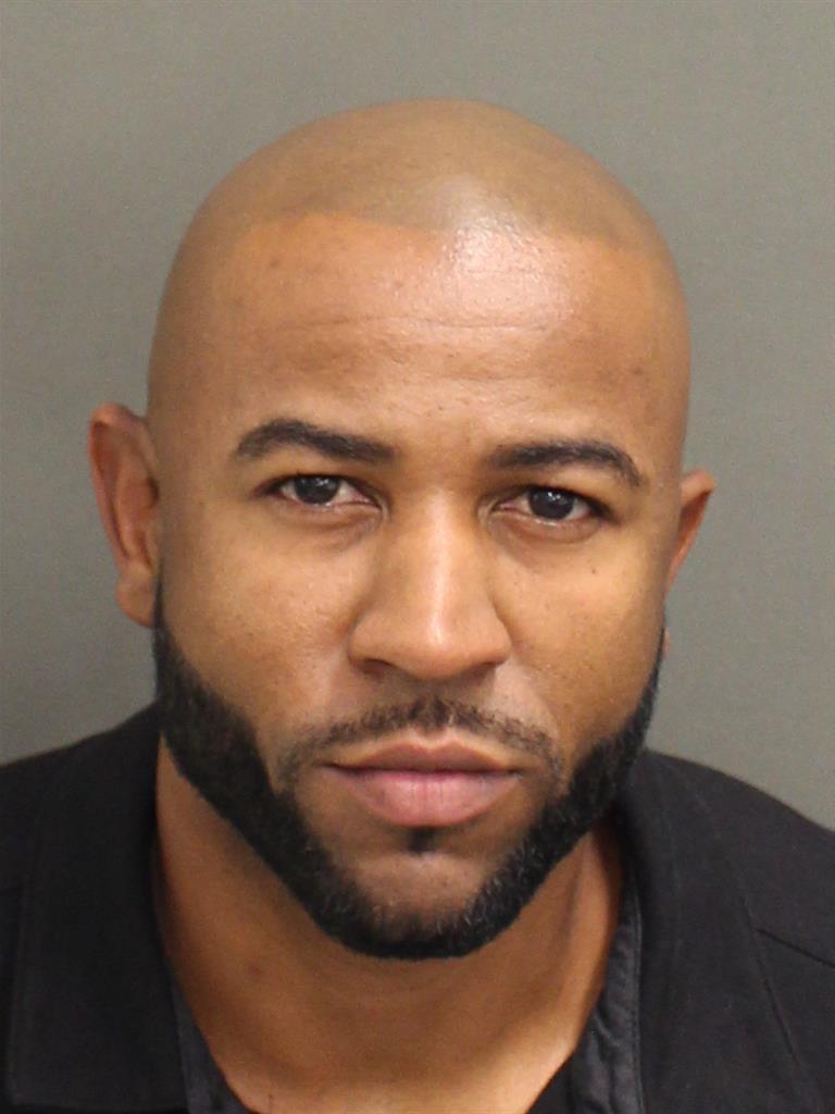  CURTIS LEON JR HUGGINS Mugshot / County Arrests / Orange County Arrests