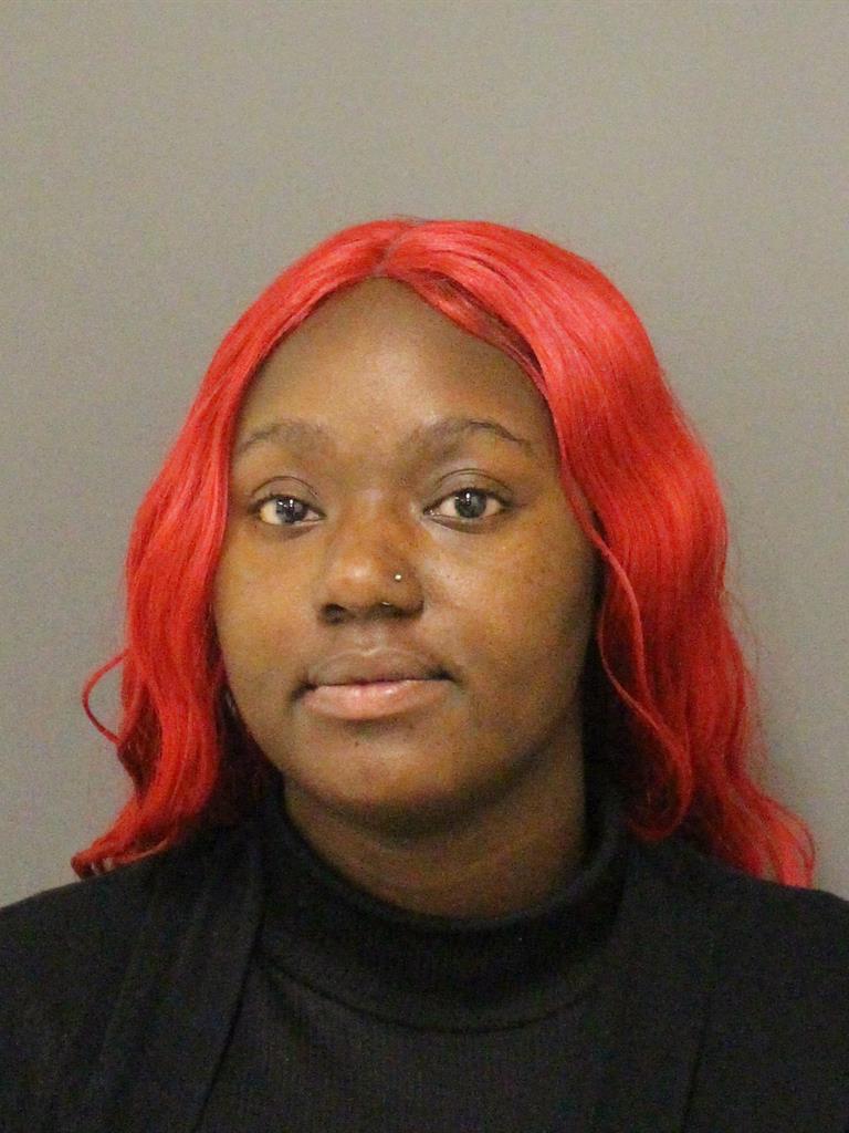  BRIONSHAI LACHELLE ROBERTS Mugshot / County Arrests / Orange County Arrests