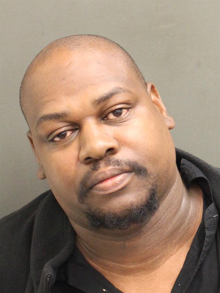  LONNIE L II LEE Mugshot / County Arrests / Orange County Arrests