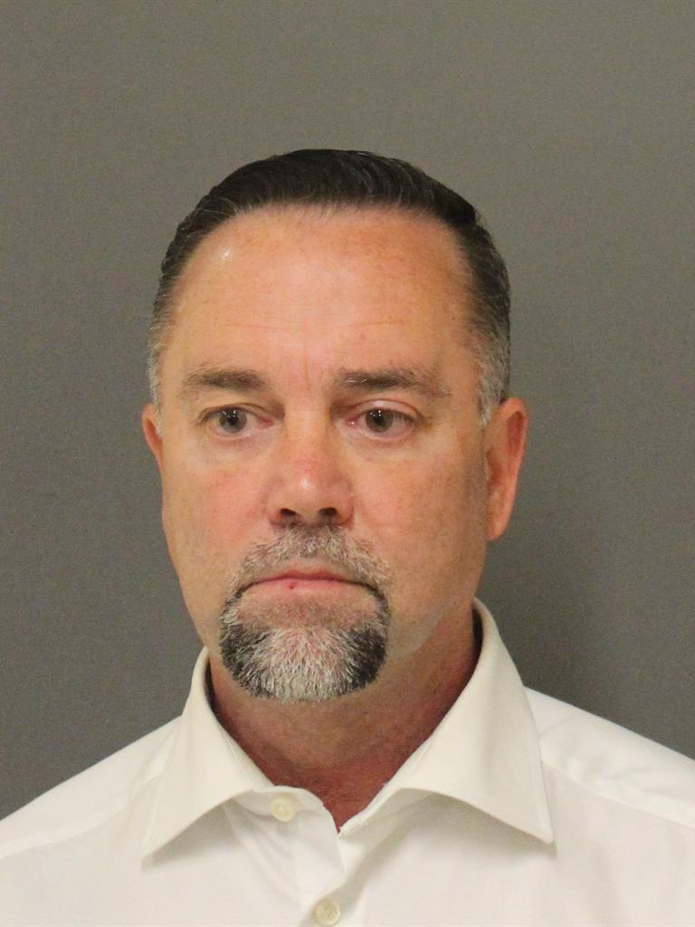  CARLOS A CABRERA Mugshot / County Arrests / Orange County Arrests