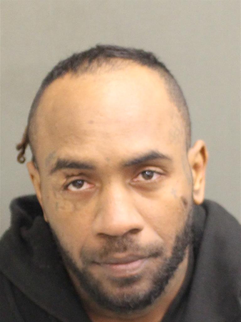  LINDSEY MAURICE BURTON Mugshot / County Arrests / Orange County Arrests