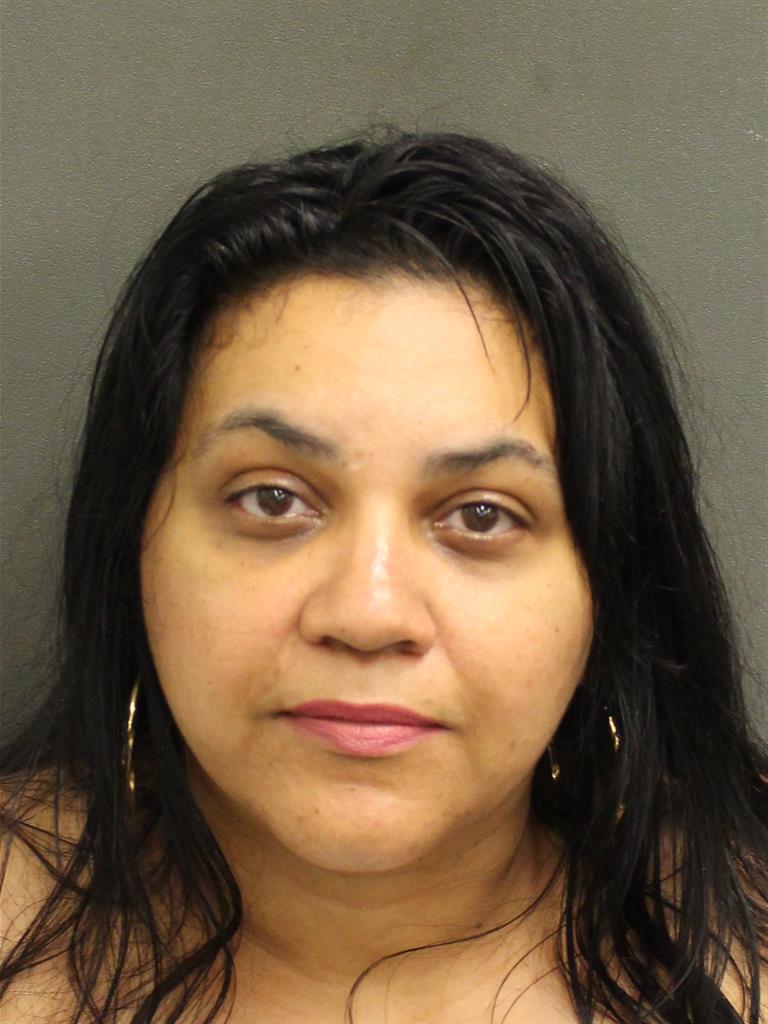  TAIS CRISTINA GOMESBEY Photo Image