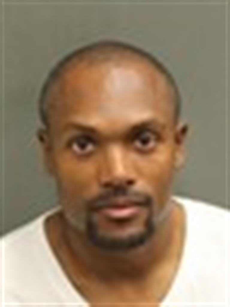  JULIO ETIENNE Photo Image