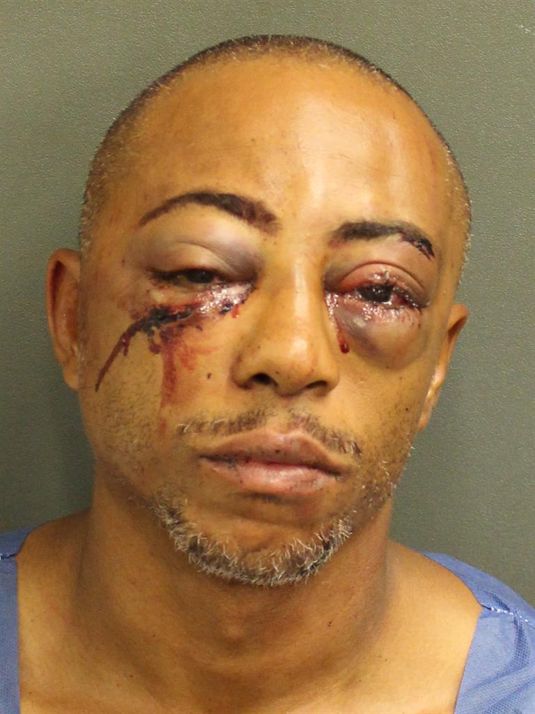  TRAVIS JAMAR WALKER Mugshot / County Arrests / Orange County Arrests