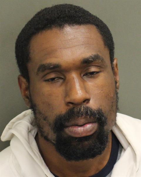  DOUGLAS WINSTON JR ROACHE Mugshot / County Arrests / Orange County Arrests