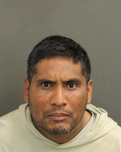  SELVIN MANOLO SALGUEROSANTIAGO Mugshot / County Arrests / Orange County Arrests