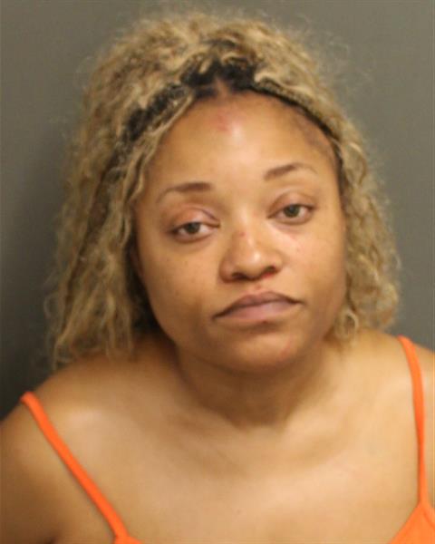  CAROLYN BATTS Mugshot / County Arrests / Orange County Arrests