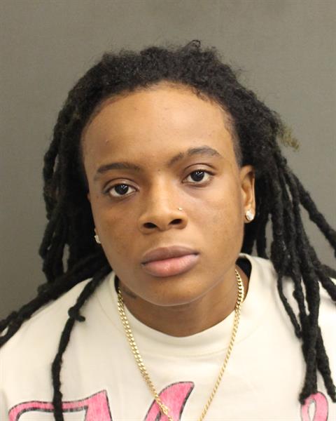  AQUILA LATRICE UPSHIRE Photo Image