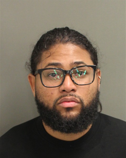  VICTOR ESLOY CRUZCOLON Photo Image