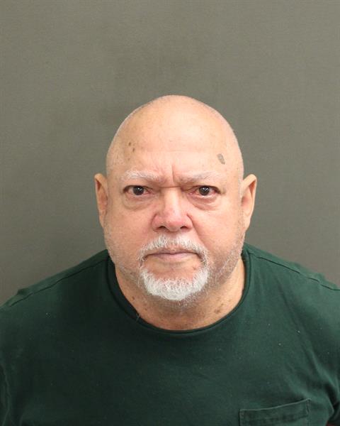  SAUL DECASTRO LARAARACENA Photo Image