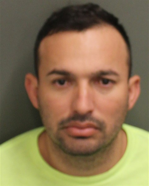  DEIVY NICOLAS RIZCOCASTRO Photo Image