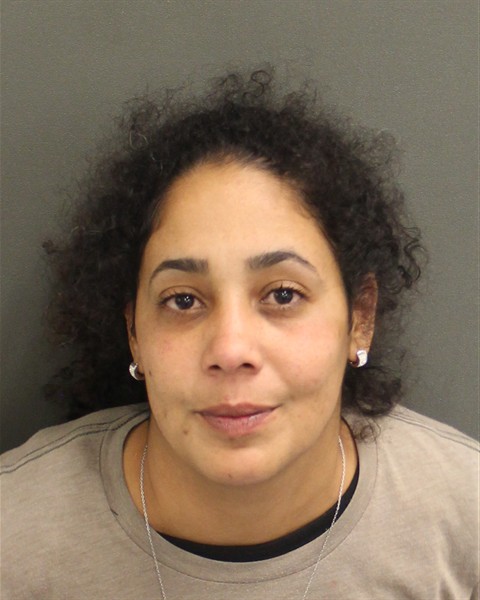  MELANIE MUNIZROSA Photo Image