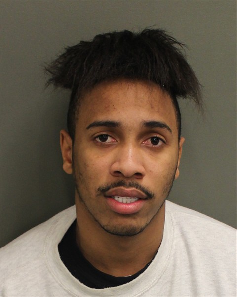  CHRISTIAN MICHEL SCULLARANGUREN Photo Image